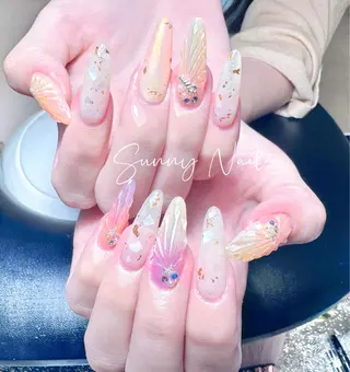 ネイル Sunnyサニー所属・桝井 春奈のネイルデザイン