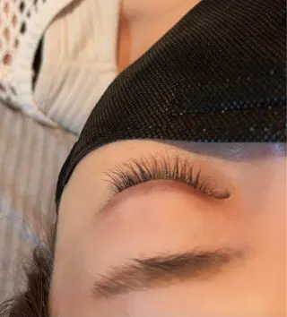 マツエク・マツパ repos所属・田中 未咲のマツエク・マツパデザイン