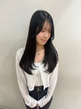 ロング 荒川 三希のヘアスタイル