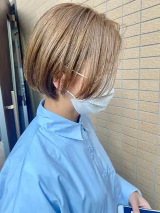 ショート カラー コマツリサ ROCCO eastのヘアスタイル