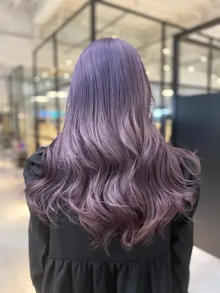 ロング カラー AVANCE京橋所属・ハイトーンヘア/ 島崎　タクミのヘアスタイル