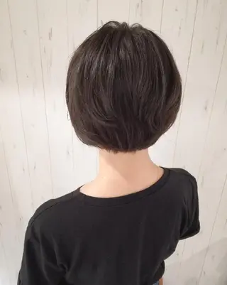ショート カラー 西川 敏夫のヘアスタイル