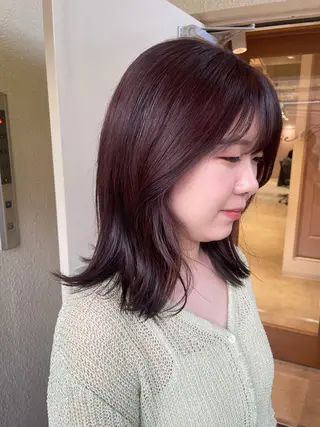ミディアム カラー mei|顔まわり ×透明感カラーのヘアスタイル