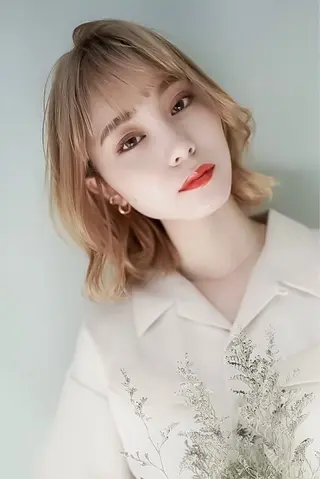 ショート カラー MISAKI🪐 縮毛矯正のヘアスタイル