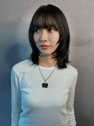 ミディアム カラー 似合わせパーマ 癖毛カットのヘアスタイル