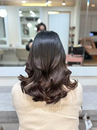 ミディアム パーマ コテ巻き/パーマ/艶 透明感/荻原凜太郎のヘアスタイル