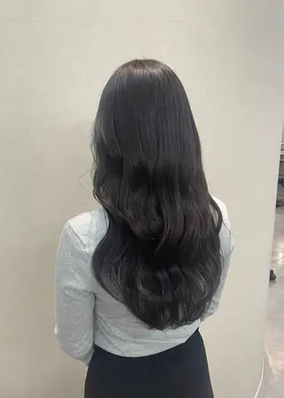 カラー YUE(ユエ)☁️ アユナのヘアスタイル