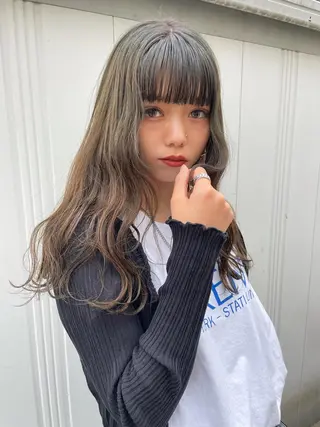 ロング カラー アオキ リノのヘアスタイル