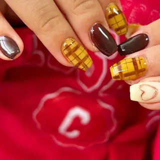 ネイル Laki nailのネイルデザイン