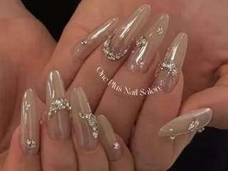 ネイル One Plus Nail Salonのネイルデザイン
