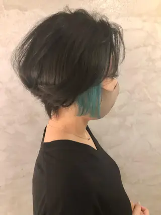 カラー FUJINO RYOのヘアスタイル