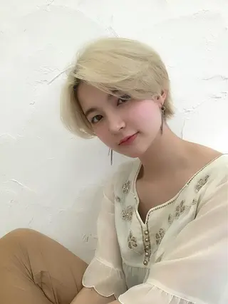 ショート カラー リルウヘアー 天王寺のヘアスタイル