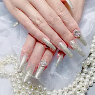 ネイル Kurieitibu 🍬Byu~tīのネイルデザイン