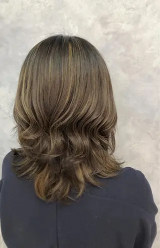 ミディアム カラー 五月女 隼人のヘアスタイル