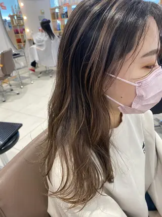 ロング カラー 🍀透明感抜群🍀/ ハイトーンカラーのヘアスタイル