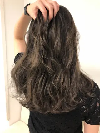 ロング 田中 瑞妃のヘアスタイル