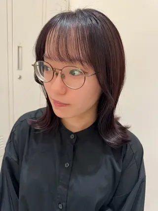 ミディアム カラー 透け 艶感カラー 似合わせ 齊木 勇人のヘアスタイル