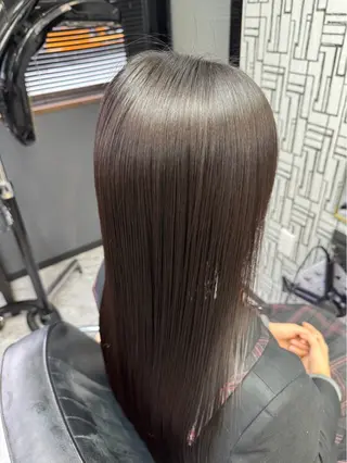セミロング 冨吉 咲笑のヘアスタイル