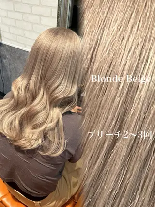 セミロング 💛ブリーチで叶える 💛垢抜けカラー🌈のヘアスタイル