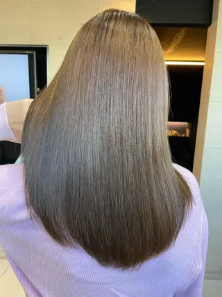 セミロング カラー パーマ ioe三宮 髙見海斗のヘアスタイル