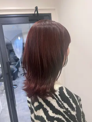 ミディアム カラー 工藤 梨花のヘアスタイル