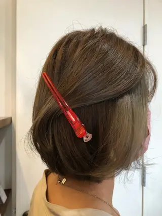 ショート カラー 平川 かなこのヘアスタイル