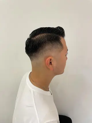 メンズ メンズサロン🔥 プリストオオサカのヘアスタイル