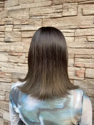ミディアム カラー _WHITE+ 南海難波店所属・水素カラー/ 髪質改善水素/そらねのヘアスタイル