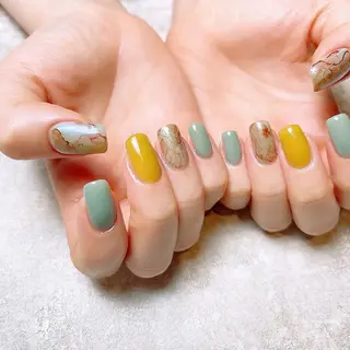 ミディアム nailsalon mur.のネイルデザイン