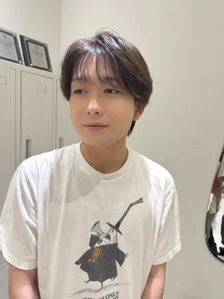 ショート 艶 透け感カラー 似合わせ 齊木 勇人のヘアスタイル