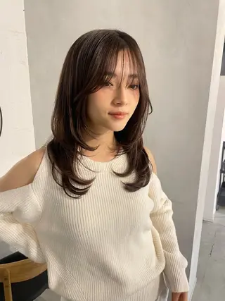 セミロング カラー Hatsune 🐯レイヤーカットのヘアスタイル