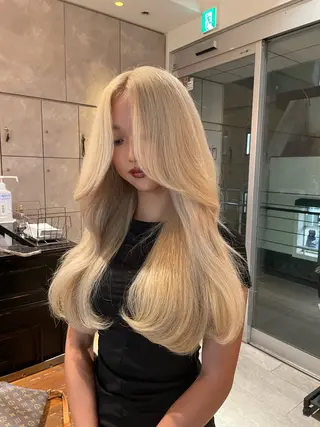 セミロング カラー 🌹TikTok4万 フォロワー🌹AKIのヘアスタイル