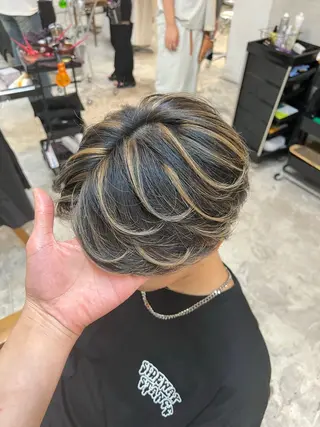 ショート カラー メンズ バレイヤージュ/ シャドウルーツ/安室のヘアスタイル