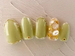 ネイル f'bloom L’ecrinのネイルデザイン