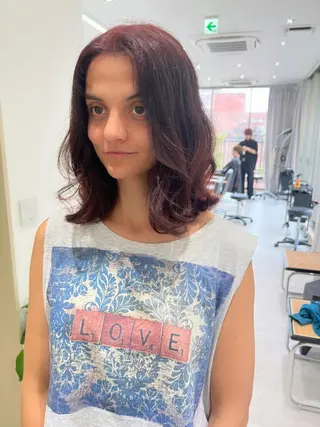 ミディアム カラー 韓国🇰🇷レイヤー 映える顔周り🩷のヘアスタイル