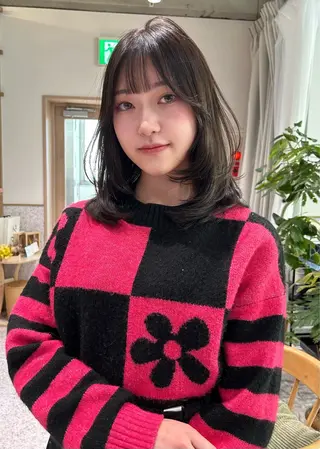 ミディアム カラー ヘアアレンジ トレンドlayer cut💐mihoのヘアスタイル