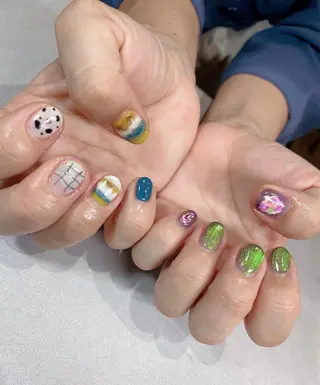 ネイル iiloo aromaworksのネイルデザイン