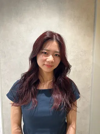 セミロング カラー ayano🍒パーマ 暖色カラーのヘアスタイル