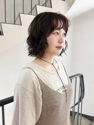 ショート パーマ Vibe所属・hanami パーマ/透明感カラーのヘアスタイル
