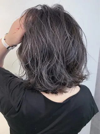 ショート カラー _WHITE＋ 南海難波店のヘアスタイル