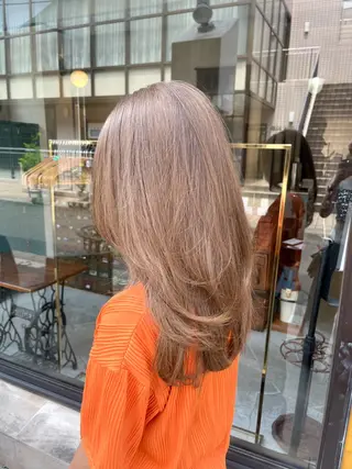 セミロング カラー 垢抜けヘア 🍯ayumi🍯のヘアスタイル