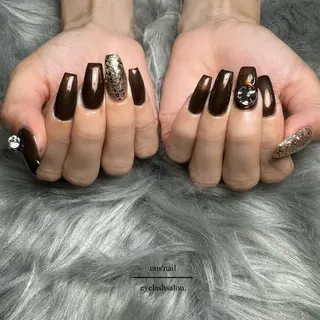 ネイル ou's nail salon所属・小林 桜のネイルデザイン