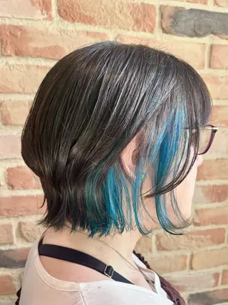 ショート カラー 古川 琴美のヘアスタイル