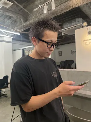 カラー メンズ レイヤーパーマ、ボブ 小須田ゆあのヘアスタイル