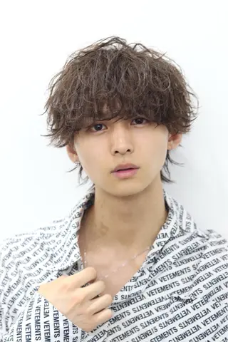 ミディアム カラー パーマ メンズ シースルーマッシュ/ メンズ/KYOHEIのヘアスタイル