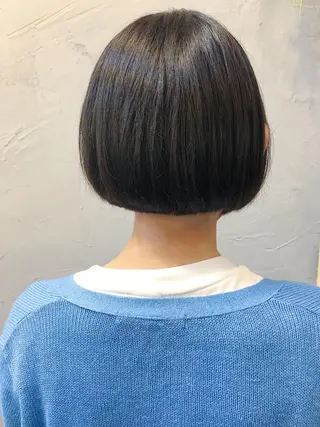 ショート カラー 長井 美佳のヘアスタイル