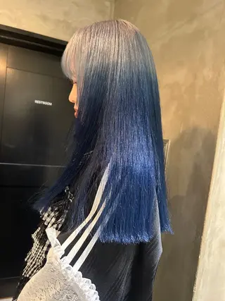 ロング カラー デザインカラー🖤 イシイレイのヘアスタイル