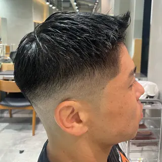 ショート メンズ Taka【バーバー /フェードカット】のヘアスタイル