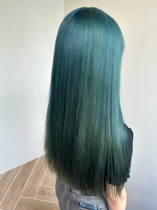 カラー ベージュ/ダブルカラ ー/新潟駅/青柳萌果のヘアスタイル