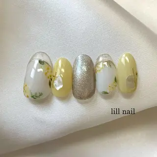 ミディアム pllia beautyのネイルデザイン